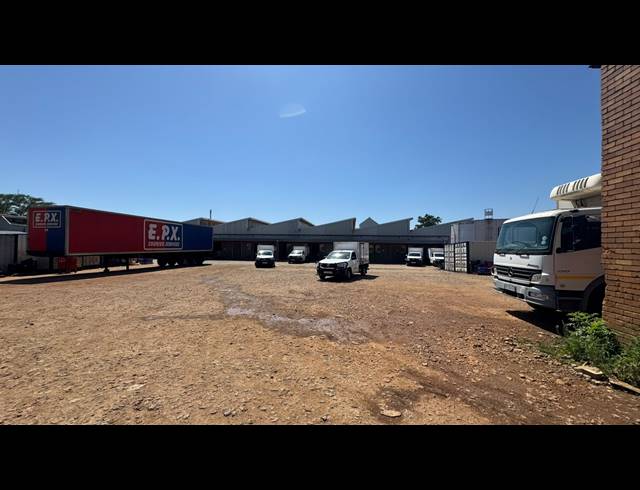 3,640M² WAREHOUSE TO LET IN HERMANSTAD